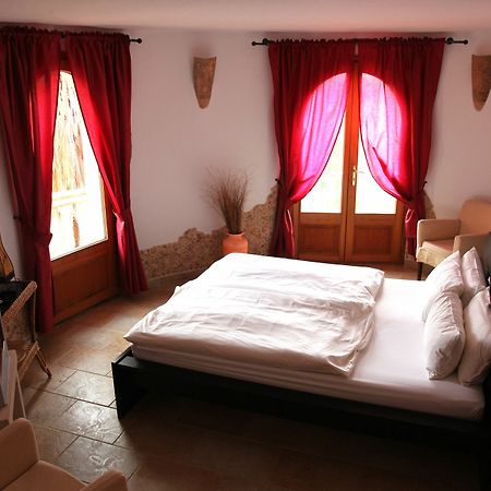 Weingut & Landhotel Can Davero Binisalem Ngoại thất bức ảnh