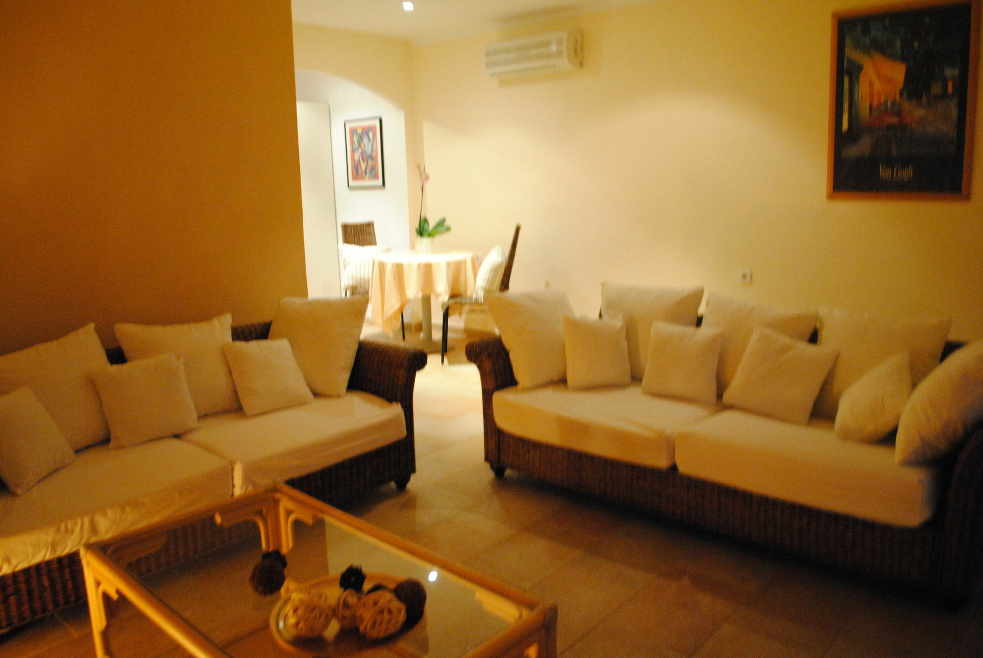 Weingut & Landhotel Can Davero Binisalem Ngoại thất bức ảnh